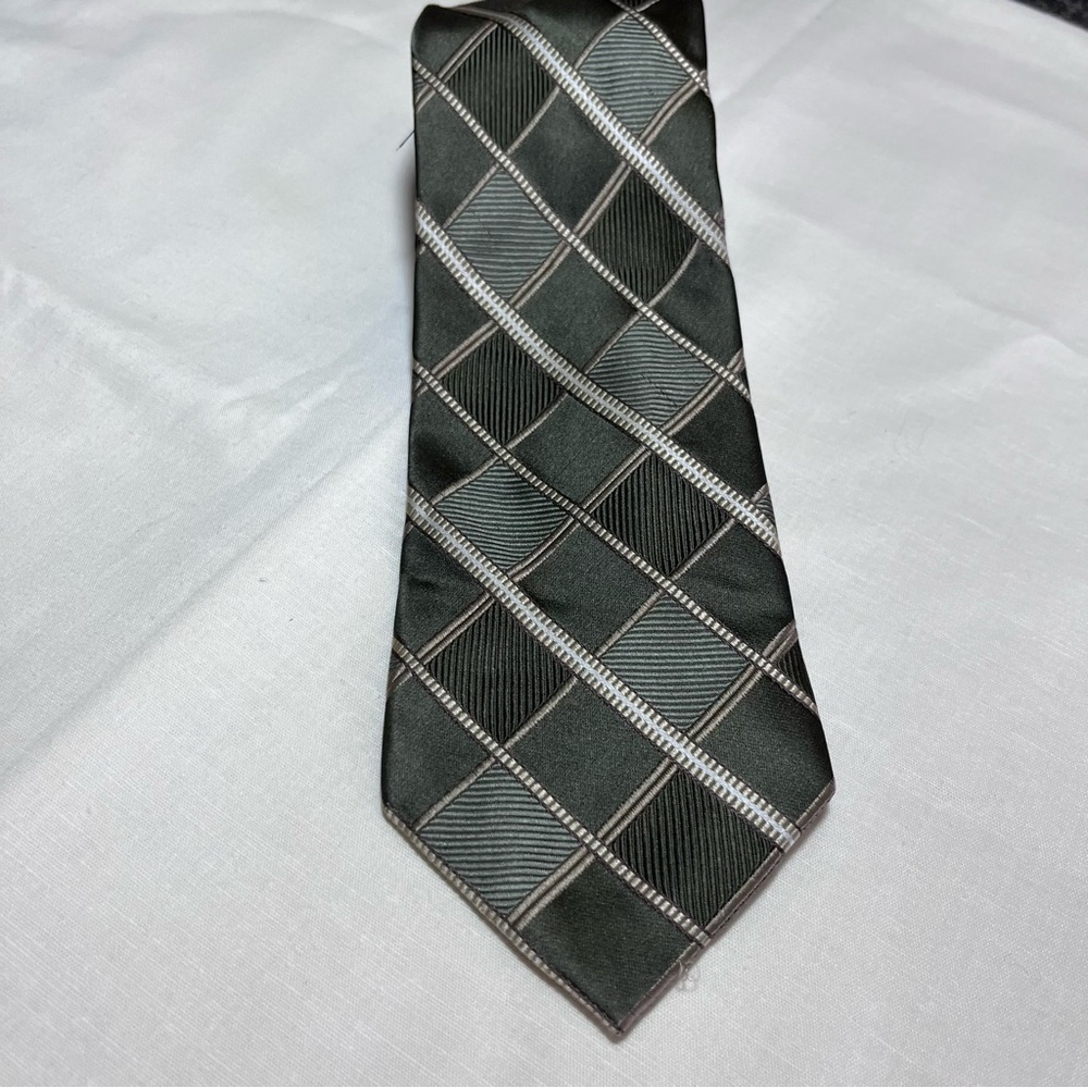 MICHAEL Michael Kors Silk Tie in Shades of Olive Windowpane
